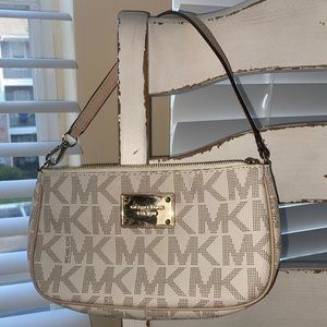 Michael Kors Mini Shoulder Bag